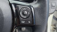 Toyota Yaris 1.33 Dual VVT-i Design Hatchback 5dr Petrol Multidrive S Euro 6 (99 ps) 27