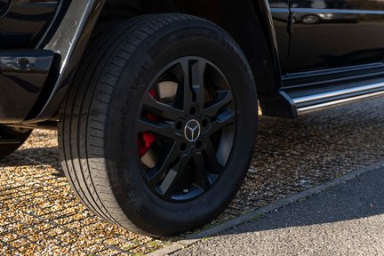 Mercedes-Benz G Series G350 BLUETEC 11