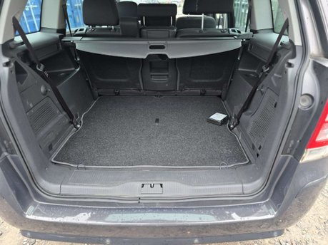 Vauxhall Zafira 1.6 16V Exclusiv MPV 5dr Petrol Manual Euro 5 (115 ps) 8