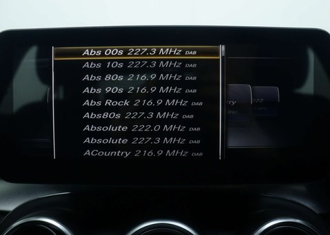 Mercedes-Benz C Class 2.1 C250d AMG Line (Premium Plus) Saloon 4dr Diesel 7G-Tronic+ Euro 6 (s/s) 25