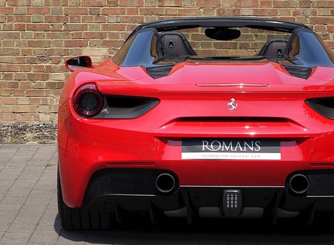 Ferrari 488 Spider 15