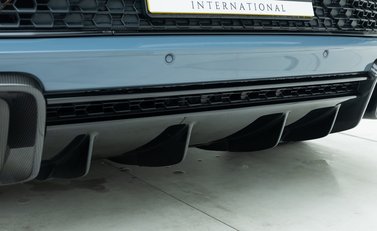 Audi R8 V10 PERFORMANCE CARBON BLACK 32