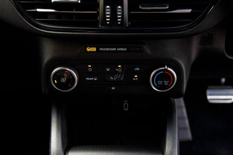 Ford Focus ST-LINE 34