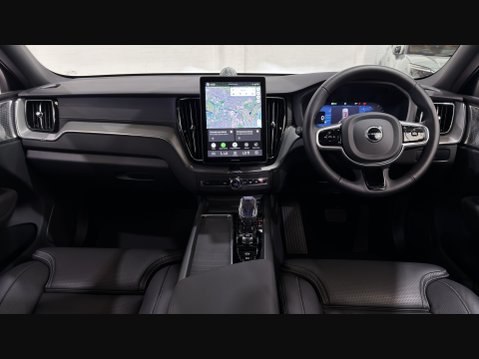 Volvo XC60 B5 ULTRA BLACK EDITION AWD 4