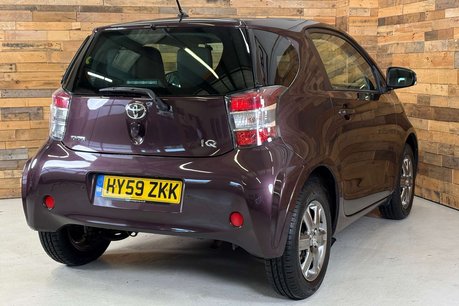Toyota Iq 1.0 VVT-i 2 Hatchback 3dr Petrol Multidrive Euro 4 (68 bhp) 3