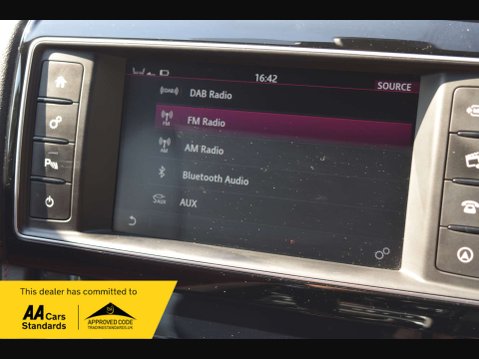 Jaguar F-Pace 2.0 F-PACE R-Sport AWD D 4WD 5dr 56