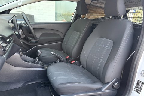 Ford Fiesta Base 85 ps Tdci Car Derived Panel Van - Air Con & Sat Nav 3
