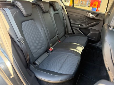 Ford Focus TITANIUM X EDITION MHEV 5