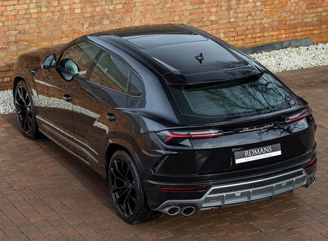 Lamborghini Urus 9