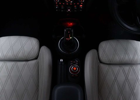 Mini Hatch 2.0 Cooper S Exclusive Auto 5dr 25