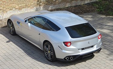 Ferrari FF 7