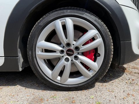 Mini Hatch JOHN COOPER WORKS 13