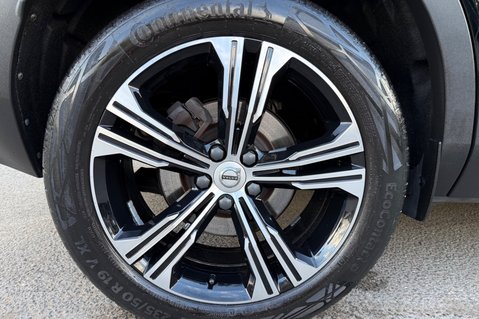 Volvo XC40 B4 INSCRIPTION PRO AWD MHEV - ONE OWNER - PAN ROOF - APPLE CARPLAY  60