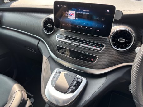 Mercedes-Benz V Class 2.0 V300d AMG Line MPV 5dr Diesel G-Tronic+ Euro 6 (s/s) LWB (237 ps) 31