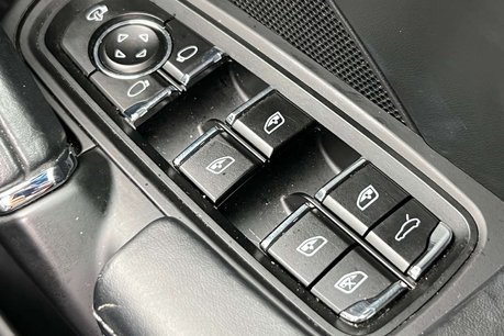 Porsche Cayenne 3.0 TD V6 SUV 5dr Diesel TiptronicS 4WD Euro 6 (s/s) (262 ps) 71
