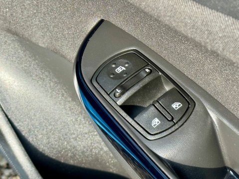 Vauxhall Corsa SE NAV 19