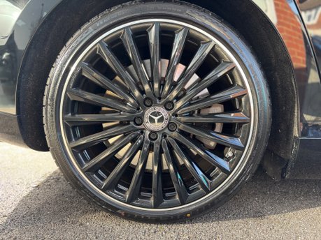 Mercedes-Benz EQE EQE 300 89kWh AMG Line (Premium Plus) Saloon 4dr Electric Auto (245 ps) 21