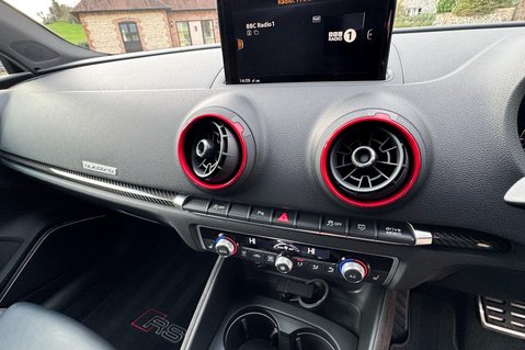Audi RS3 2.5 TFSI S Tronic quattro Euro 6 (s/s) 4dr 27