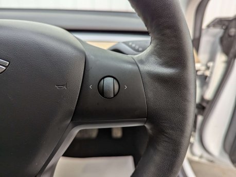 Tesla Model 3 Model 3 Long Range AWD 4WD 4dr 71