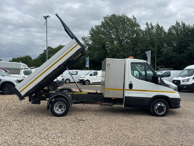 Iveco Daily Tipper MWB [SOLD MM] L2 350 Air Con Tow Bar EURO 6 6