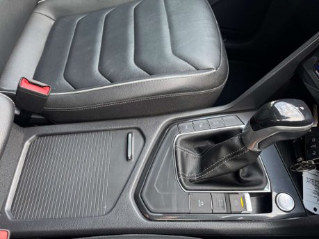 Volkswagen Tiguan 2.0 Tiguan R-Line TDI Semi-Auto 5dr 33