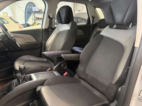 Citroen C4 Picasso 1.6 e-HDi Airdream Exclusive+ MPV 5dr Diesel Manual Euro 5 (s/s) (115 ps) 39