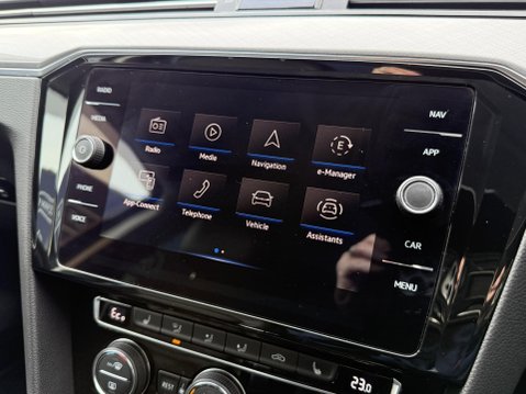 Volkswagen Passat 1.4 TSI 13kWh GTE Saloon 4dr Petrol Plug-in Hybrid DSG Euro 6 (s/s) (218 ps 39