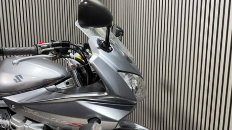Suzuki Bandit GSF 650 2009 ONLY 13K NEW MOT JUST SERVICED A2 650CC 35
