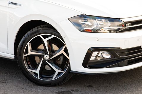 Volkswagen Polo R-LINE TSI DSG 11