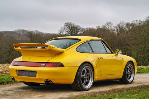 Porsche 911 CARRERA 4 4