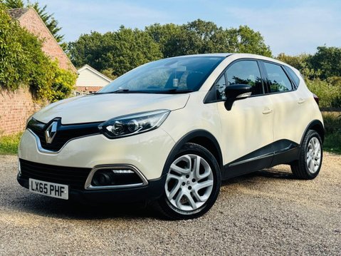 Renault Captur 0.9 TCe ENERGY Dynamique Nav SUV 5dr Petrol Manual Euro 6 (s/s) (90 ps) 2