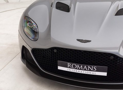 Aston Martin DBS Superleggera 19