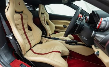 Ferrari F8 Tributo 14