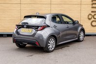 Toyota Yaris ICON FHEV 2