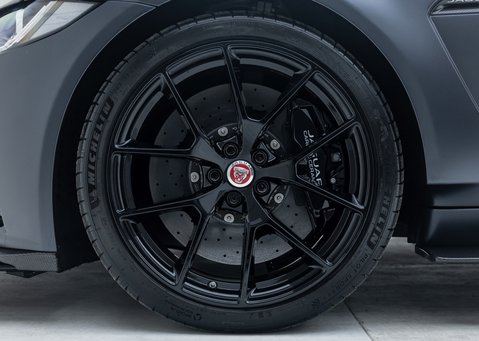 Jaguar XE SV PROJECT 8