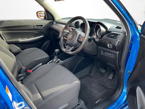 Suzuki Swift 1.2 Dualjet 83 12V Hybrid SZ5 5dr Auto 18