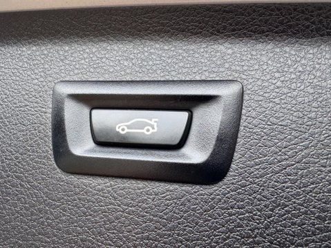 BMW 2 Series 2.0 220d Luxury Auto Euro 6 (s/s) 5dr 41