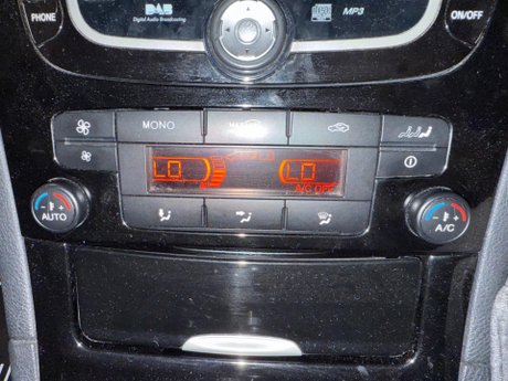 Ford Galaxy 1.6T EcoBoost Titanium X Euro 5 (s/s) 5dr 34