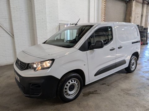 Peugeot Partner BLUEHDI PROFESSIONAL PREMIUM PLUS L1 1