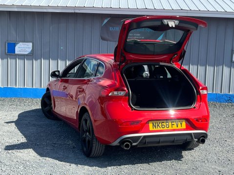 Volvo V40 2.0 T2 R-Design Euro 6 (s/s) 5dr 51