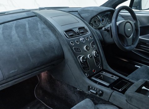 Aston Martin Vantage GT8 17
