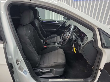 Volkswagen Golf 2.0 TSI R Hatchback 5dr Petrol DSG 4Motion Euro 6 (s/s) (310 ps) 17