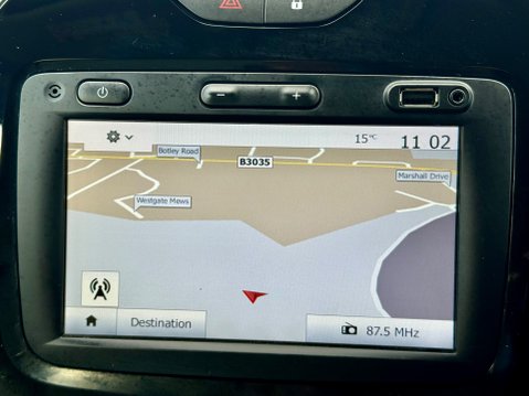 Renault Captur ICONIC TCE 29