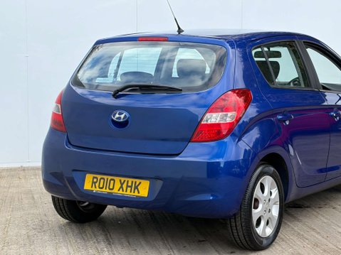 Hyundai i20 1.4 i20 Comfort Auto 5dr 29