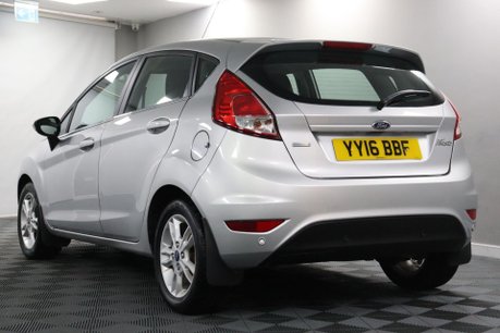 Ford Fiesta ZETEC 22