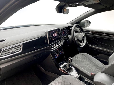 Volkswagen T-Roc 1.5 TSI R-Line SUV 5dr Petrol Manual Euro 6 (s/s) (150 ps) Half Leather - A 15