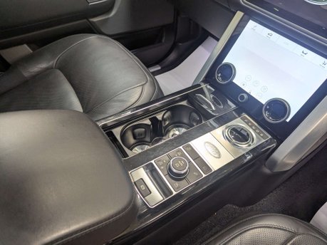 Land Rover Range Rover 3.0 Range Rover Vogue D MHEV Auto 4WD 5dr 58