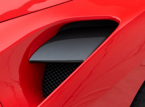 Ferrari 488 Spider 26
