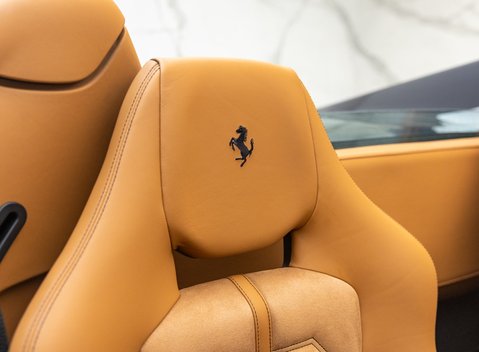 Ferrari 488 SPIDER 18