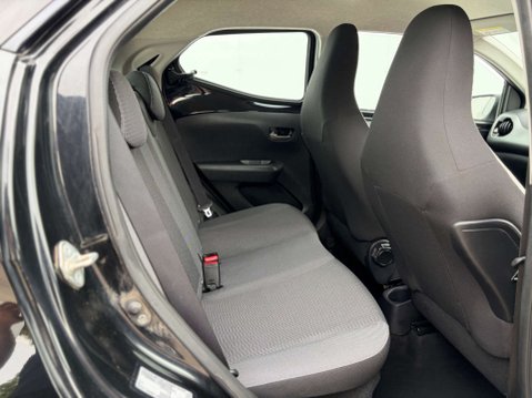 Toyota Aygo 1.0 Aygo X-Play TSS VVT-i CVT 5dr 17